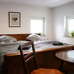 Holiday home With A - C In 54833 Zgornji Leskovec