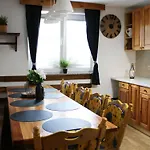 Holiday home With A - C In 54833 Zgornji Leskovec