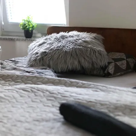 With A - C In Zgornji Leskovec 54833