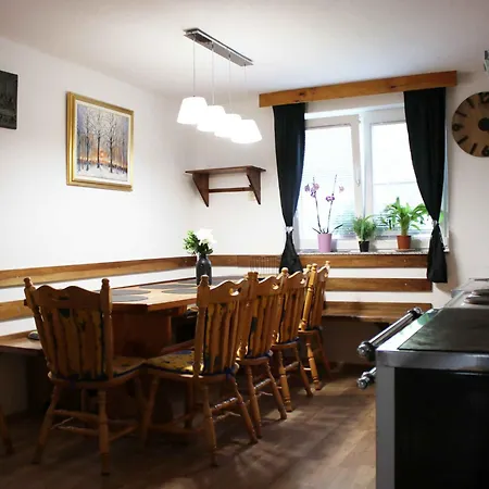 With A - C In Zgornji Leskovec 54833 Casa de Férias *