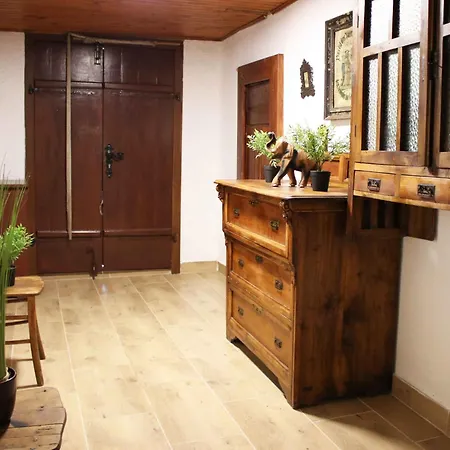 Casa vacanze With A - C In 54833 Zgornji Leskovec