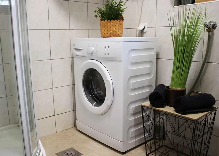 With A - C In Zgornji Leskovec 54833 *