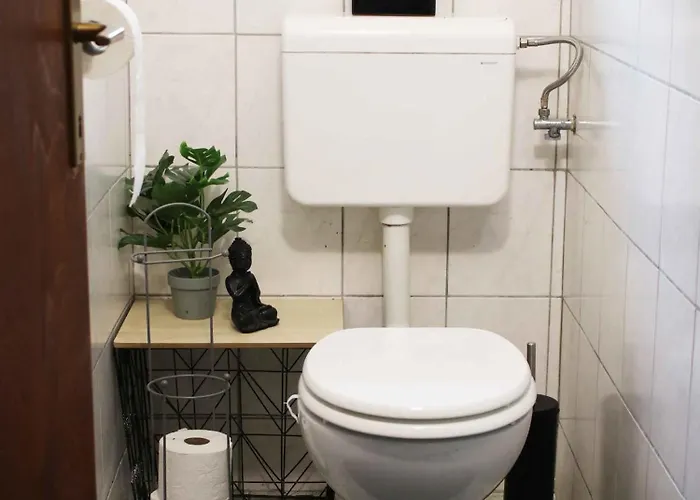 With A - C In Zgornji Leskovec 54833 *