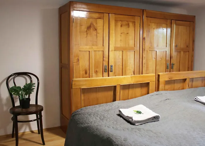 With A - C In Zgornji Leskovec 54833